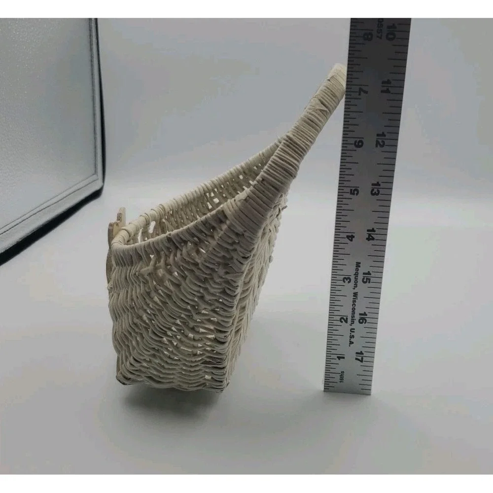 Vintage White Wicker Wall Or Standing Basket Organizer Fruit Mail Holder Rustic